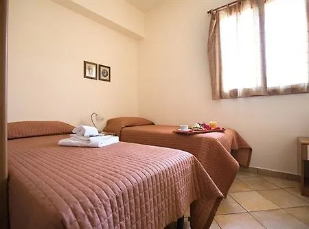 Bed & Breakfast Cabrera House 3*