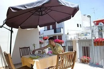 Cabrera House 3*