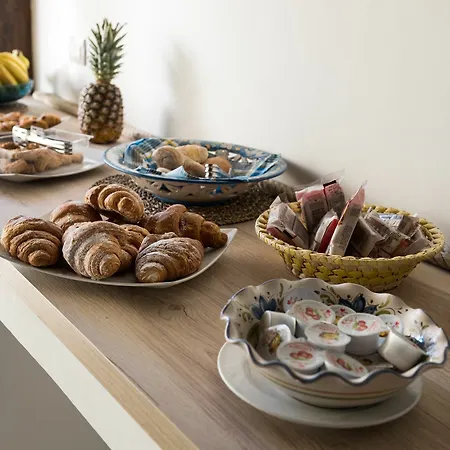 Cabrera House Bed & Breakfast 3*