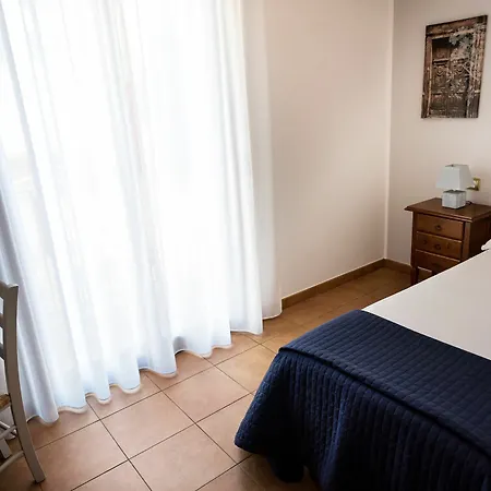 Cabrera House 3*