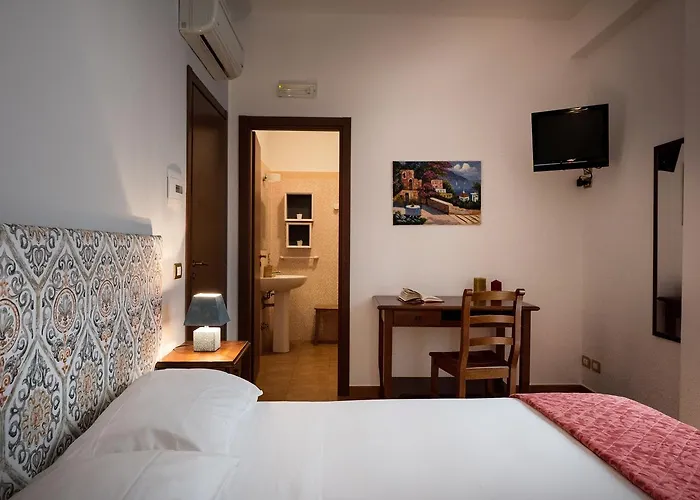 Cabrera House 4*